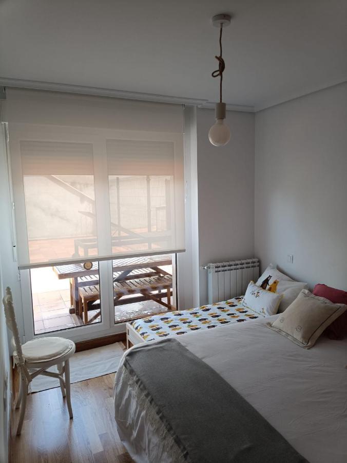 קומיאס Apartamento Con Terraza מראה חיצוני תמונה