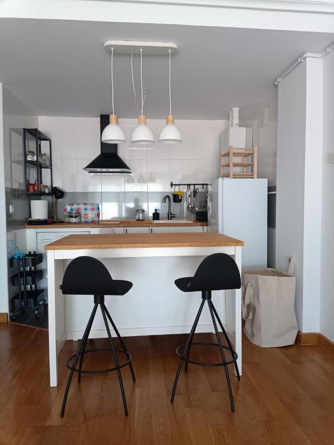 קומיאס Apartamento Con Terraza מראה חיצוני תמונה
