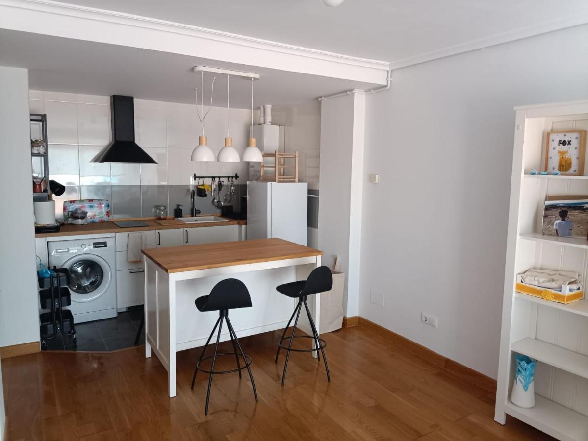 קומיאס Apartamento Con Terraza מראה חיצוני תמונה